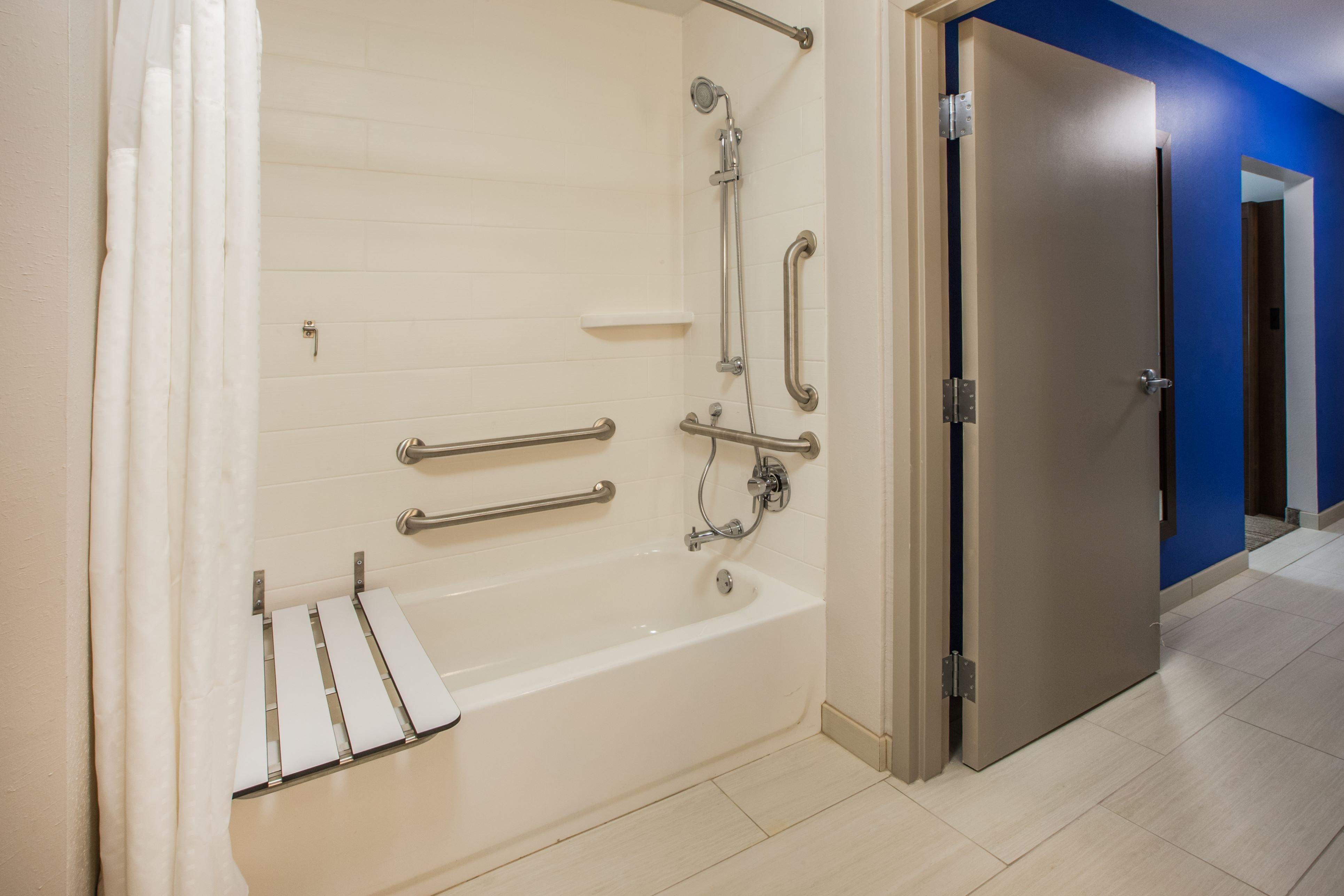 Holiday Inn Express & Suites - Oklahoma City Airport By Ihg Exterior foto